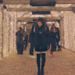 Meet your Posher, Kay wing man